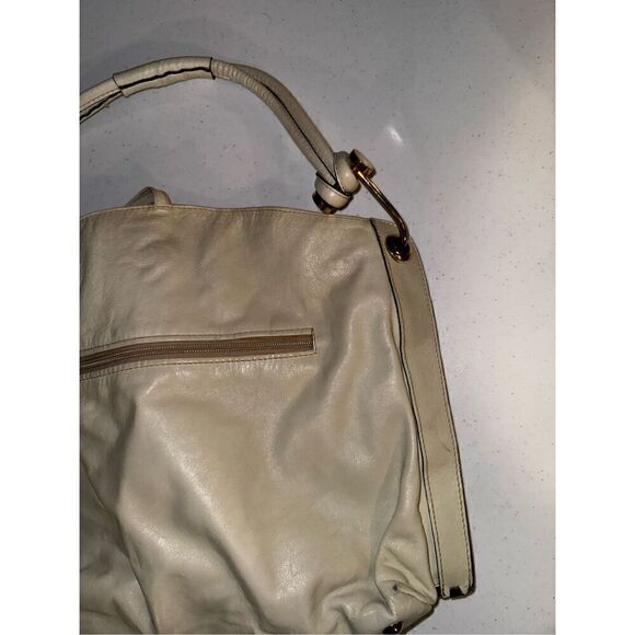 Vintage Cream Leather Bag - Picture 5 of 7